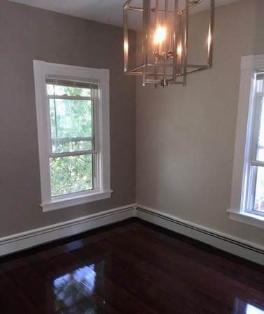 165 Maple St - Photo 1