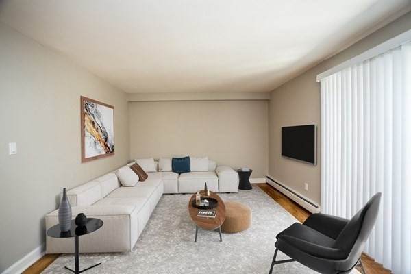 9 Bronsdon St. - Photo 1