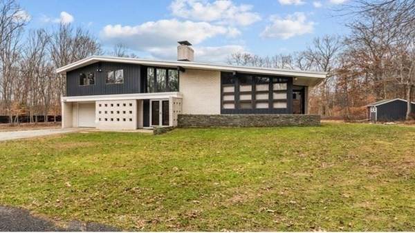790 Pine - Photo 1
