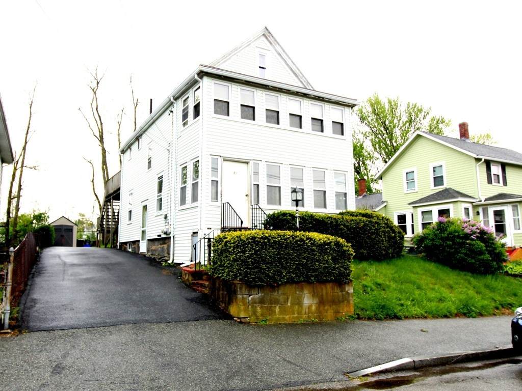 91 Hollis Ave - Photo 1