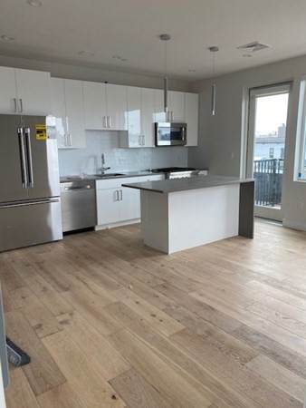 420 West Broadway - Photo 1