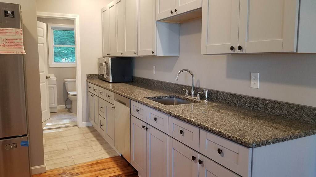 42 Windsor Street - Photo 1