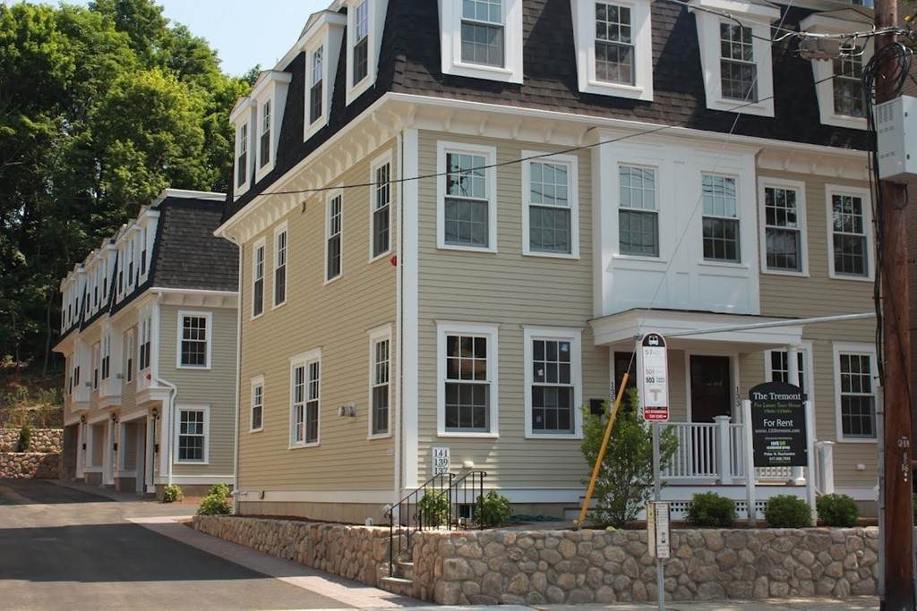 141 Tremont Street - Photo 1