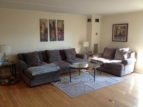 50-56 Broadlawn Park - Photo 1