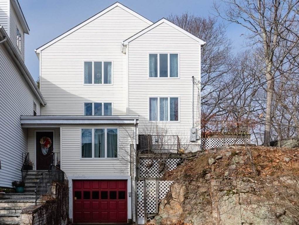 66 Beecher Pl - Photo 1