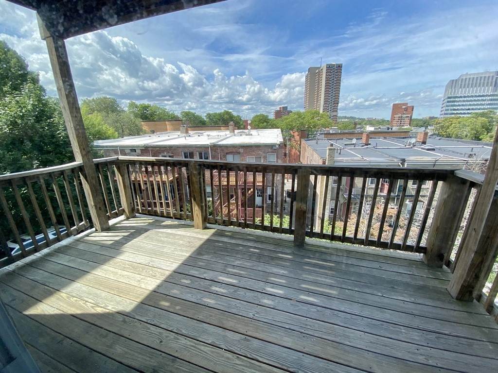 33 Calumet Street - Photo 1