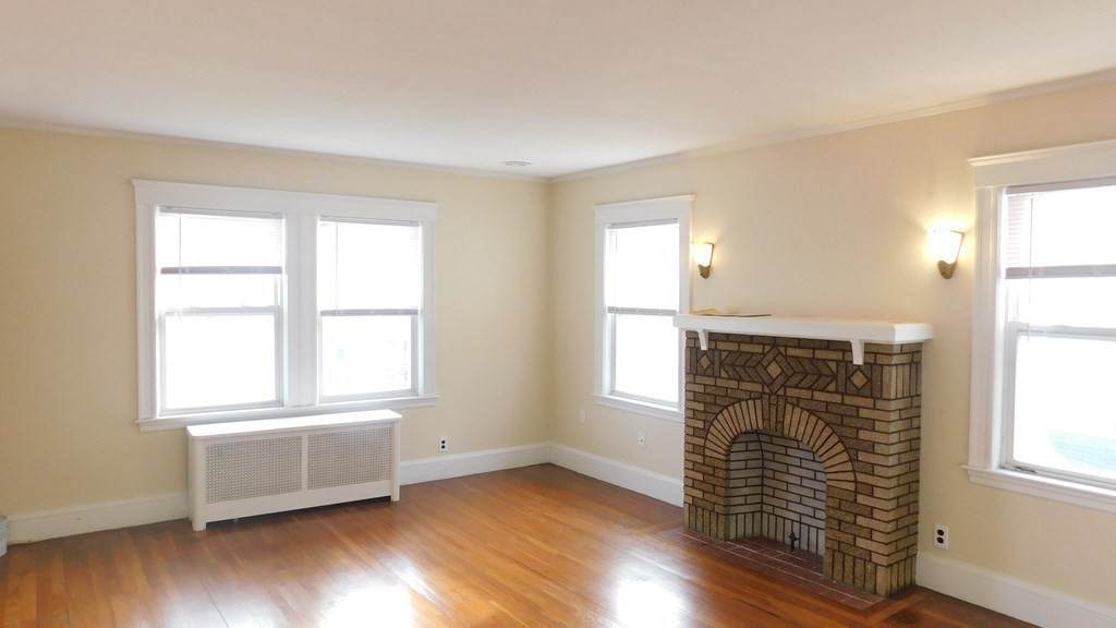 11 South Central Ave - Photo 1