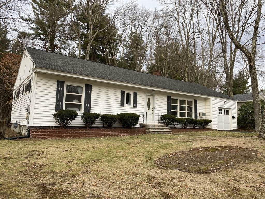 10 Lucerne Drive - Photo 1