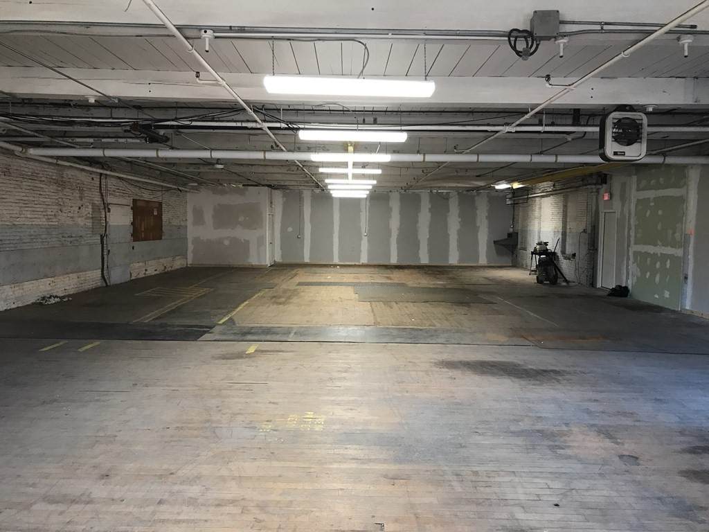 150 Front St - Photo 1