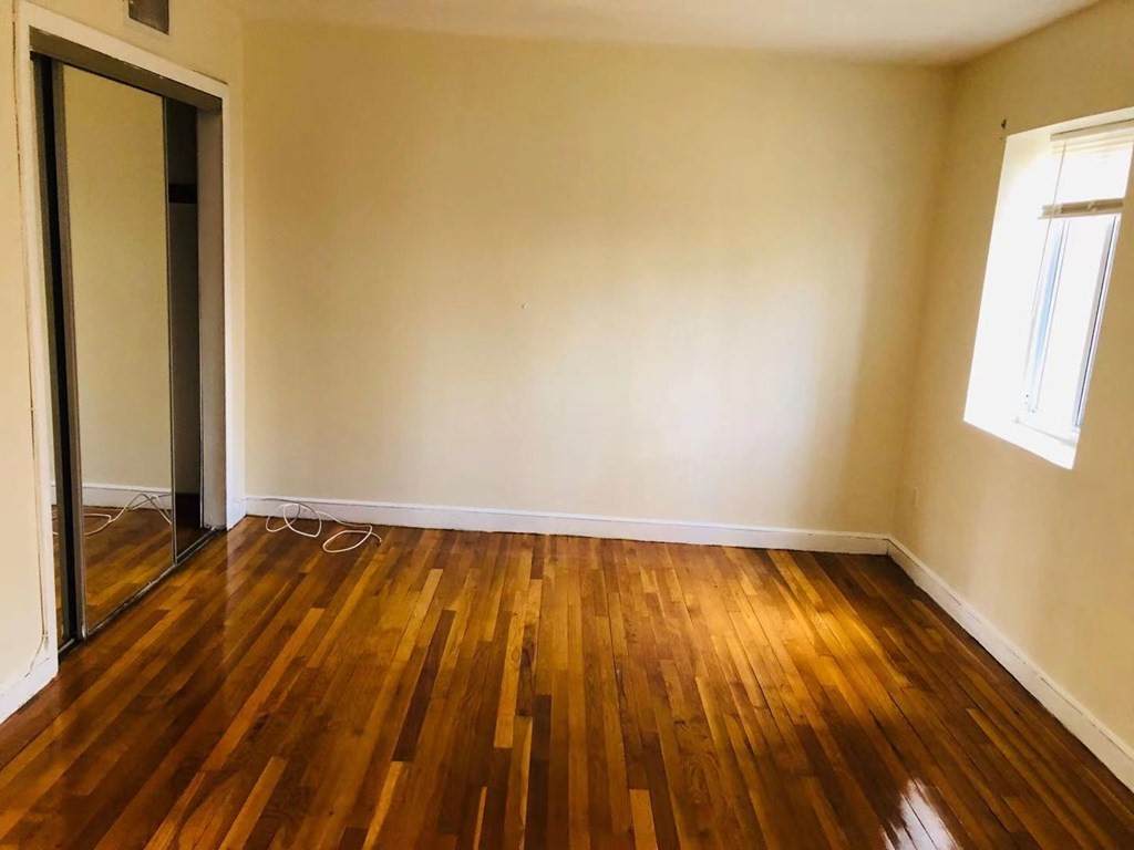 120 Bradlee St - Photo 1