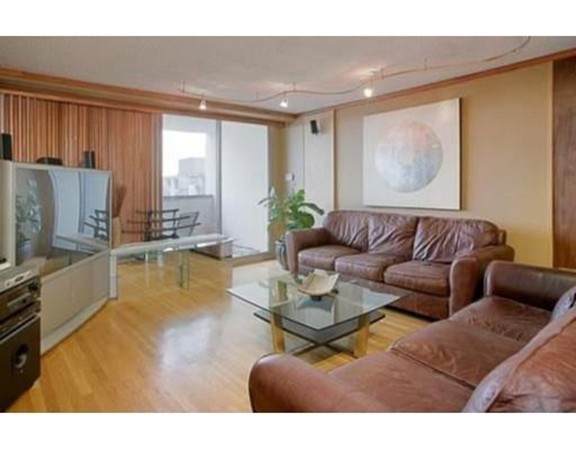 77 Pond Ave - Photo 1