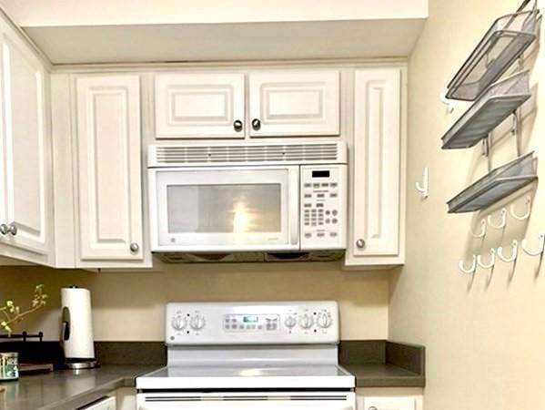 329 Harvard St - Photo 1