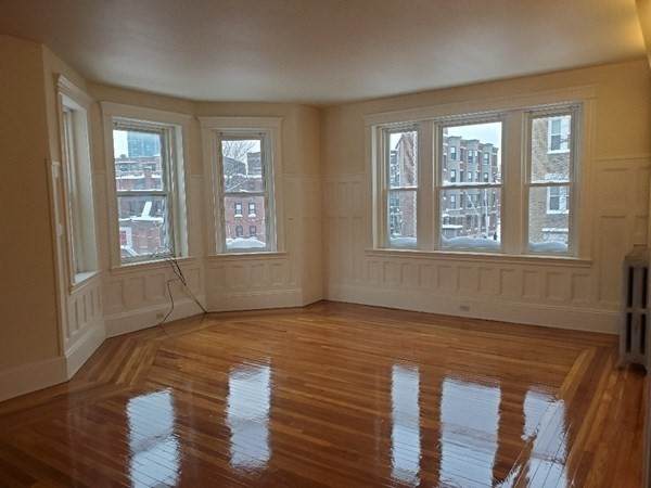 3 Euston St. - Photo 1