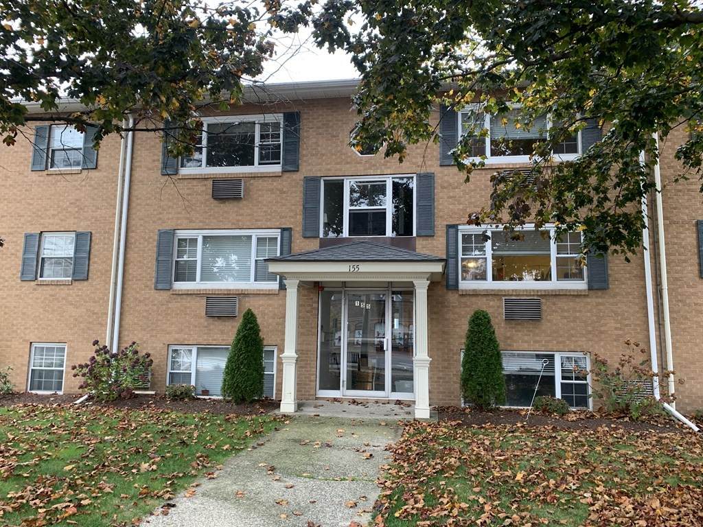 8 Lake Street - Photo 1