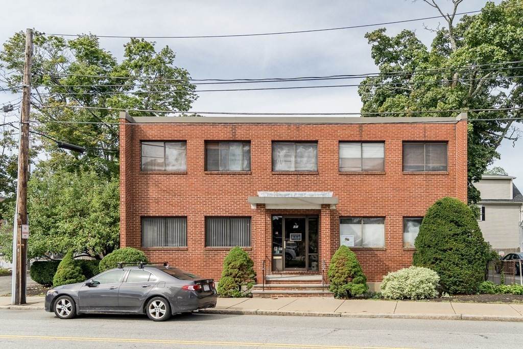 505 Waltham Street - Photo 1