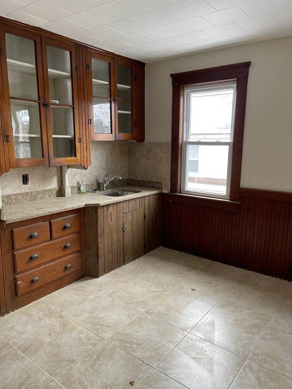 7 West St - Photo 1