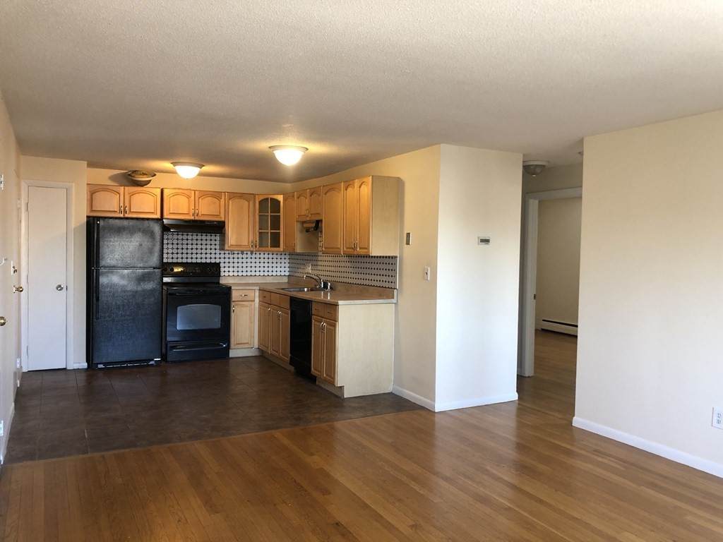 2089 Dorchester Ave. - Photo 1