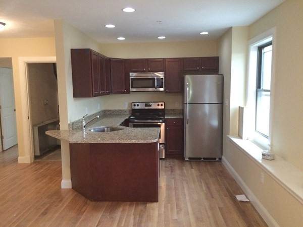 181 Moore St - Photo 1