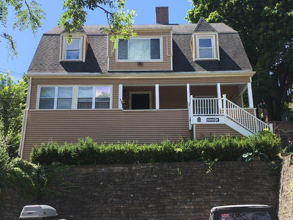 101-103 University Rd - Photo 1