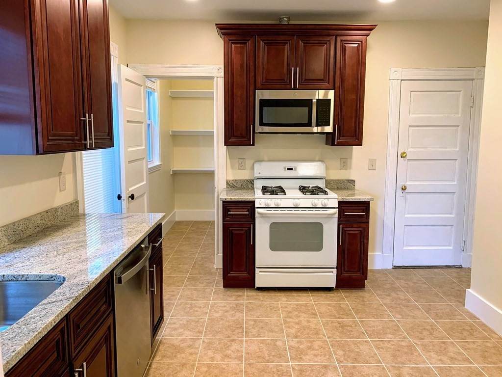 11 Ashland - Photo 1