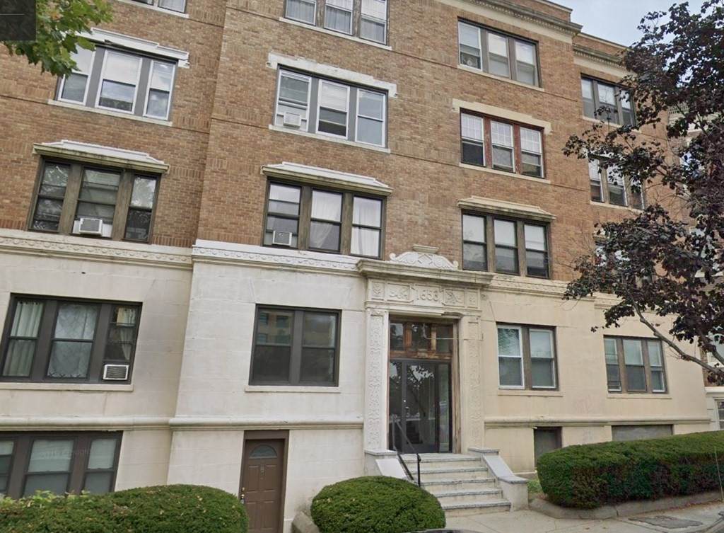 1653 Commonwealth Ave - Photo 1
