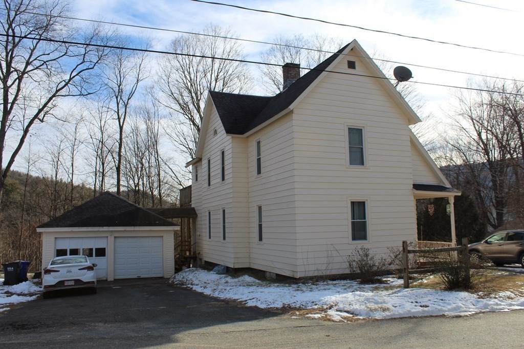 7 Pine St - Photo 1