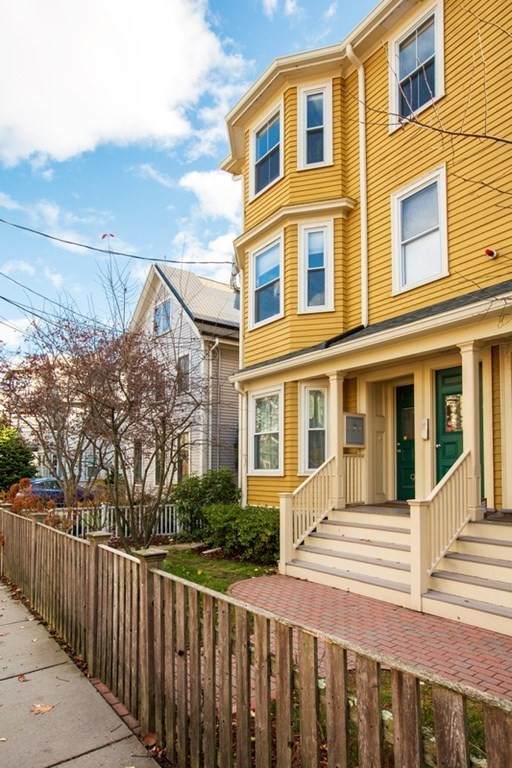88 Hammond - Photo 1
