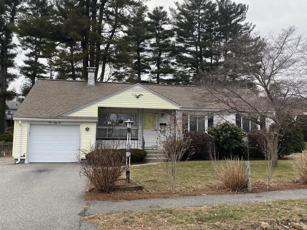 155 Marguerite Ave - Photo 1