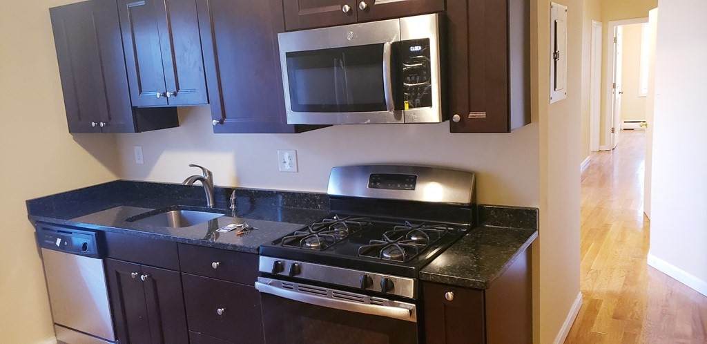 1 Park Terrace - Photo 1
