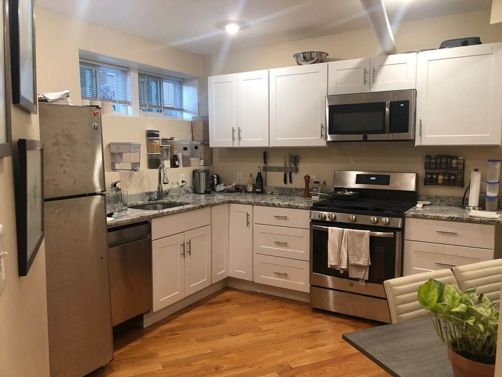 24 Summit Ave - Photo 1