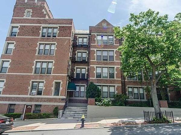 1480 Commonwealth Ave - Photo 1