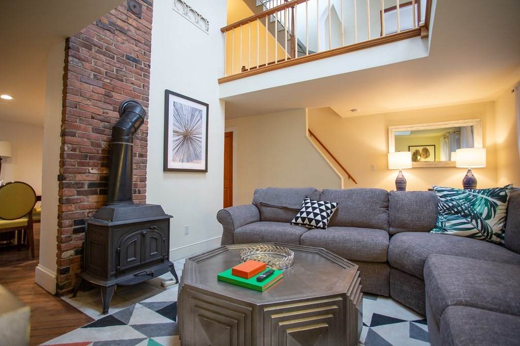 20 Ellwood Street - Photo 1