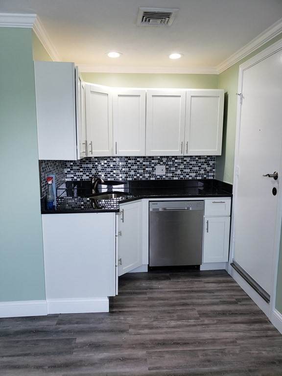 115 Trenton Street - Photo 1