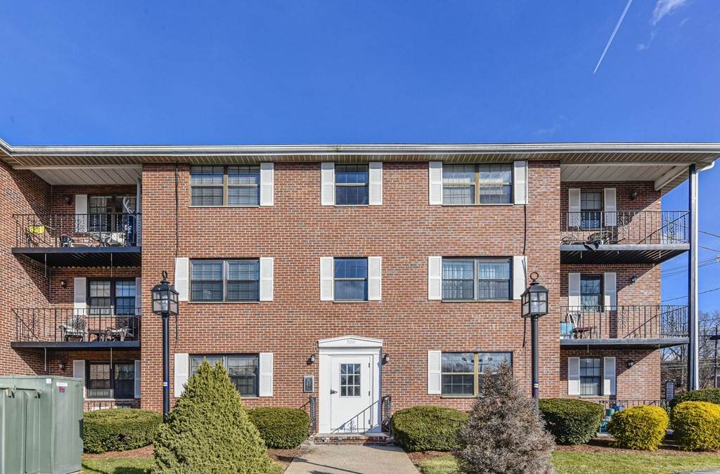 360 Neponset - Photo 1