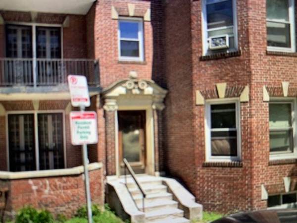 192 Kelton Street - Photo 1
