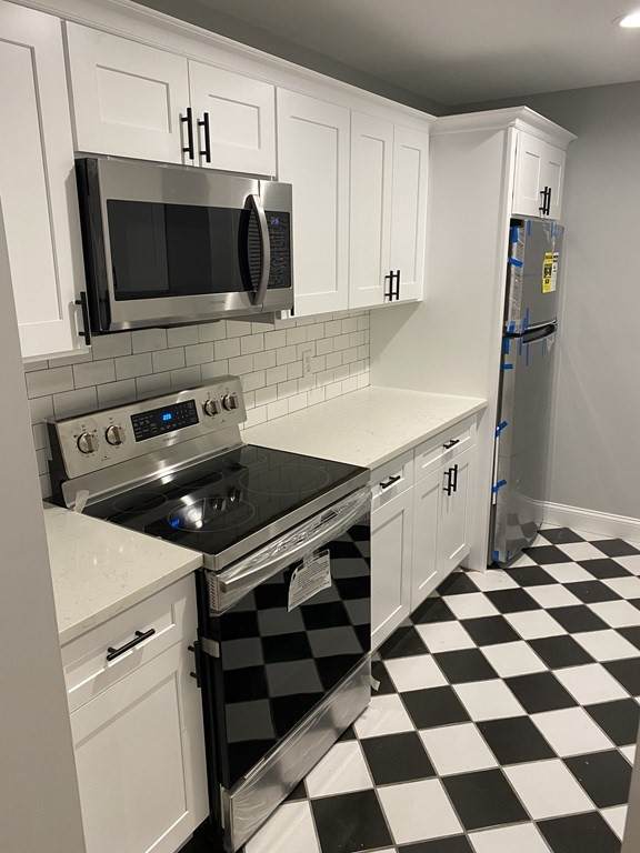 10 Weston Ave - Photo 1