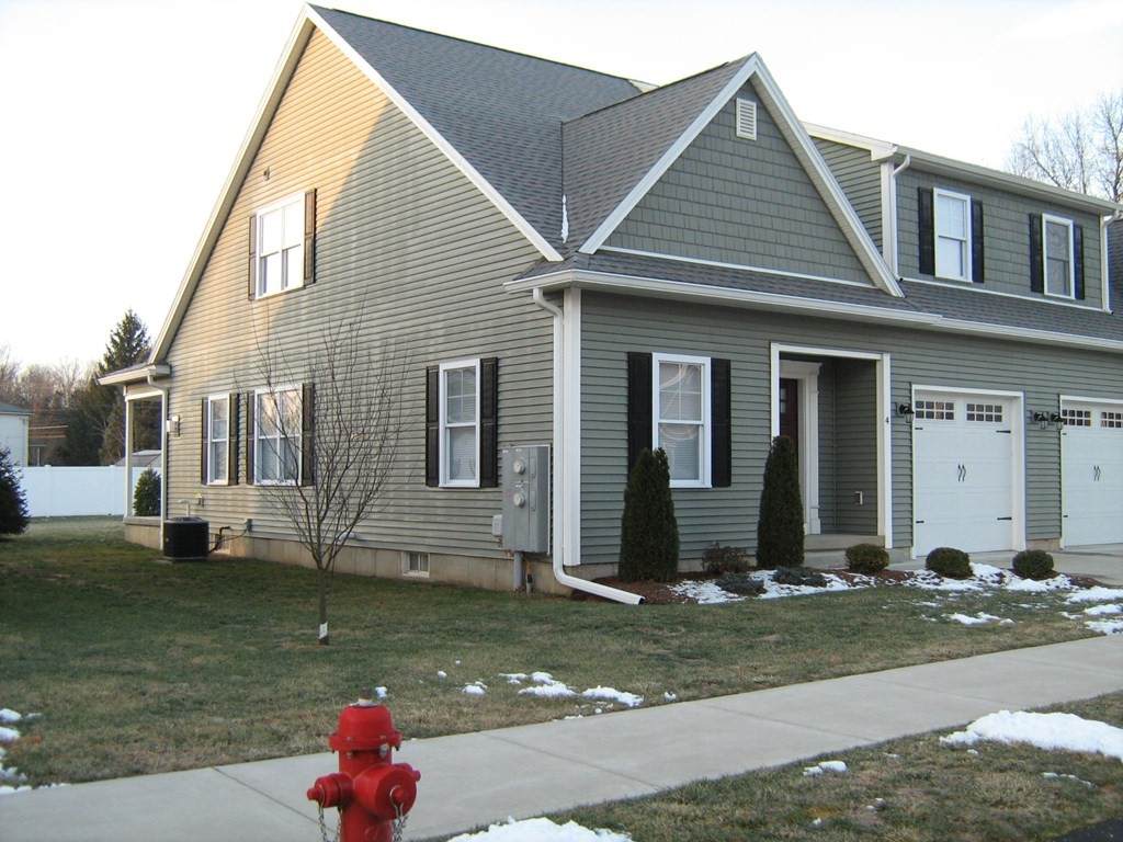 4 St. Andrews Way - Photo 1