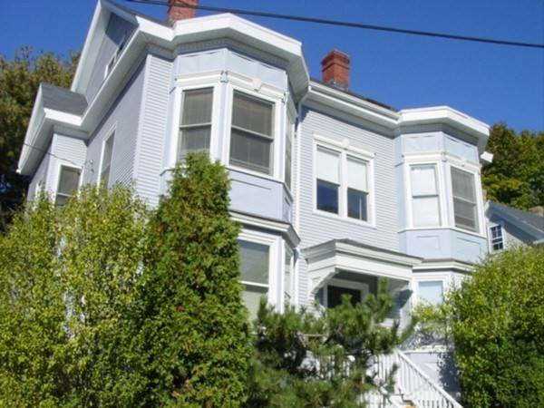 7 Spring St - Photo 1