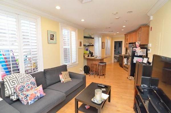 101 Prince St - Photo 1