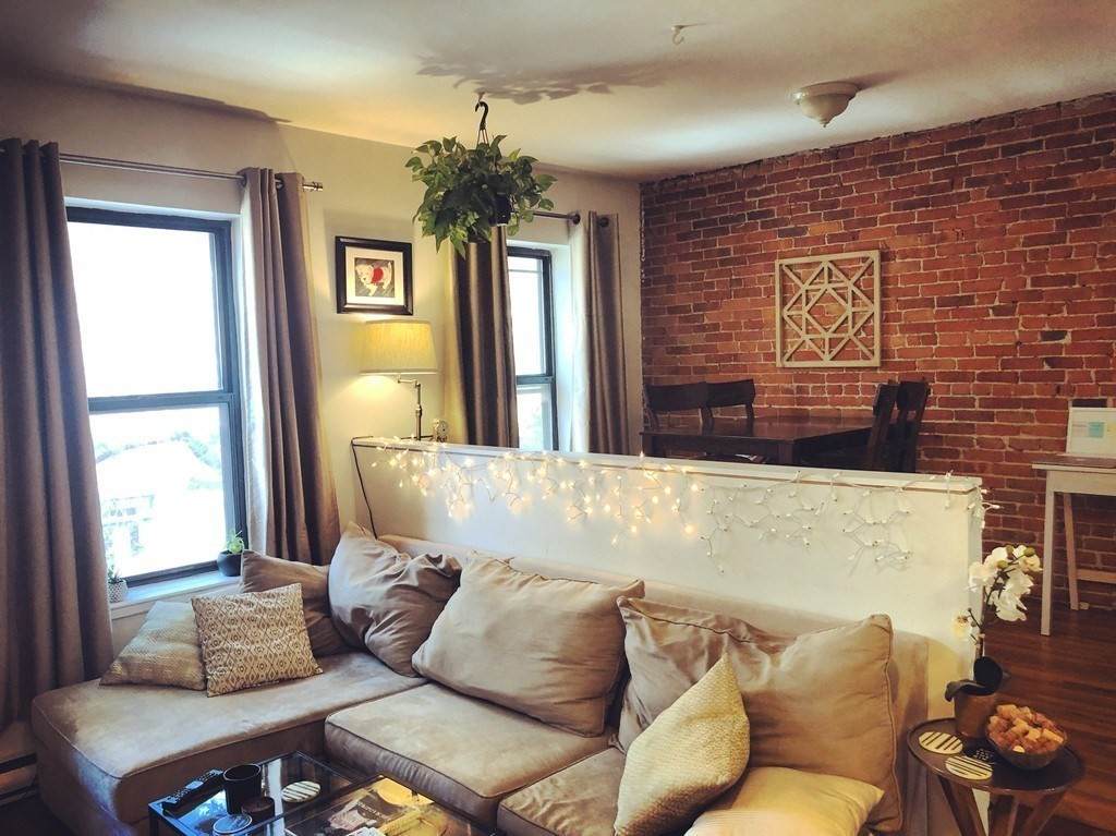 18 Milford Street - Photo 1