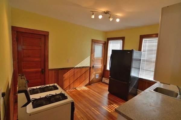 152 Minot Street - Photo 1