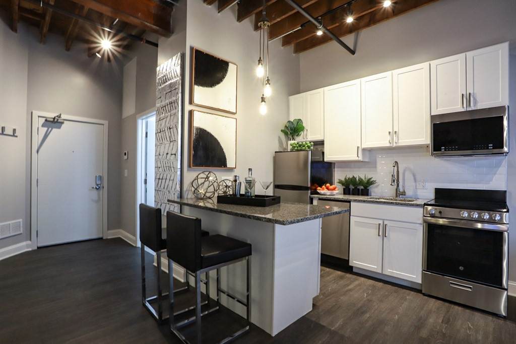 113 Broad Street - Photo 1
