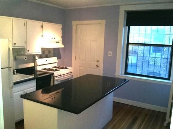 384 Riverway - Photo 1