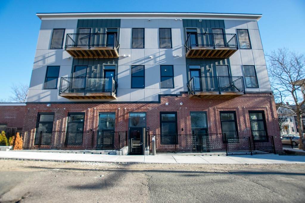 163 Glen St - Photo 1