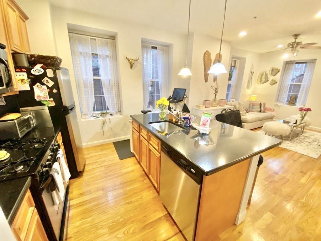 12 North Bennet St - Photo 1