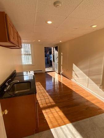 507 Beacon - Photo 1