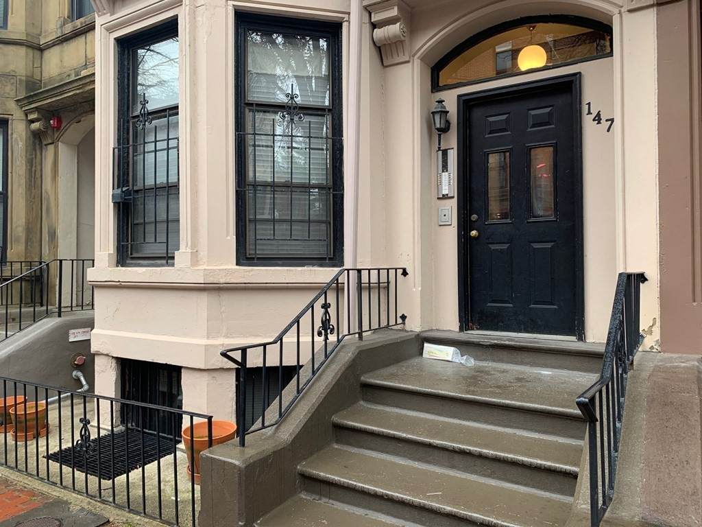 147 Worcester St - Photo 1