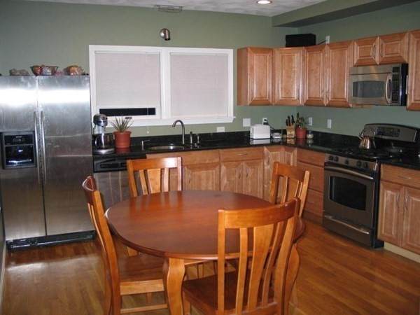 16 Wadsworth St - Photo 1