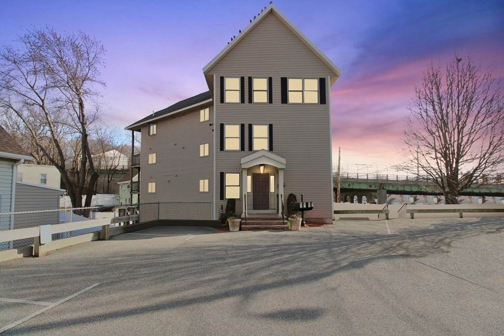 501 Revere Beach Pkwy - Photo 1