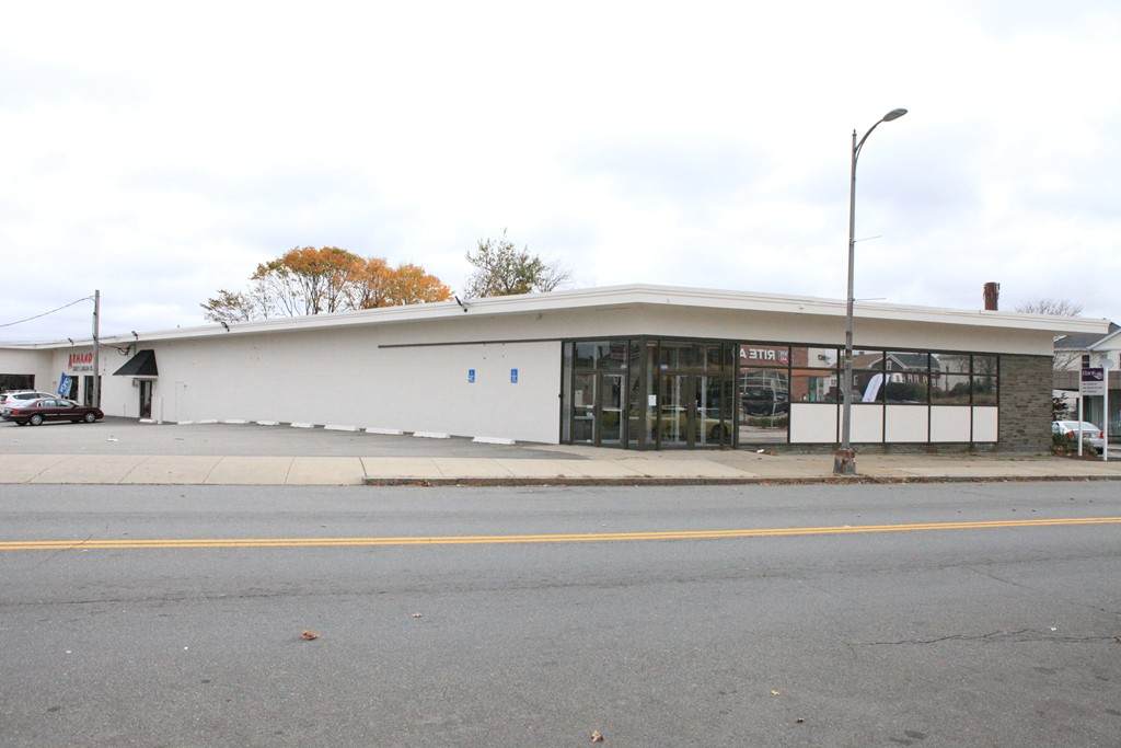 1533 S.Main - Photo 1